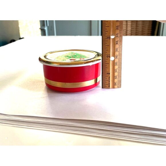 Vintage Christmas Trinket Box with Gold Lid & Holiday Tree Design Made in Japan - Picture 6 of 7